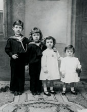 Luis, Manuel, Concha, Carlos y María Emilia