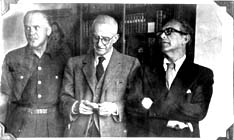 De izquierda a derecha, Luis Cernuda, José Moreno Villa y Emilio Prados, México, años 50