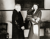 Marie Curie y su hija en la Residencia de Estudiantes, Madrid, 1931. Biblioteca Nacional
