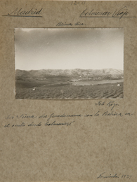 La Sierra del Guadarrama con la Pedriza en el centro desde Colmenar. Fotografía de José Royo Gómez, noviembre de 1929