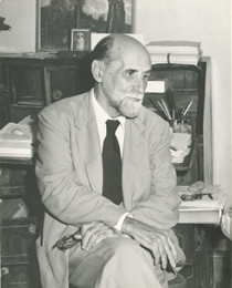 Juan Ramón Jiménez en su casa de Hato Rey, Floral Park, San Juan de Puerto Rico, hacia 1953