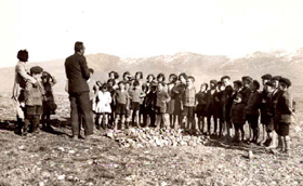 Sesión de Misiones en el campo, hacia 1932. Residencia de Estudiantes, Madrid