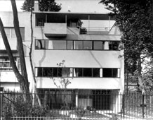 Fachada principal de la casa Cook, 1926. Fondation Le Corbusier, París.